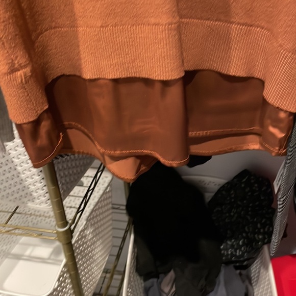 Sioni Layered Sweater - Picture 3 of 4